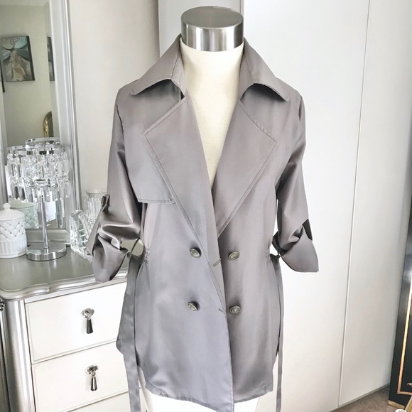 Short Trench Coat - Picture 7 of 10